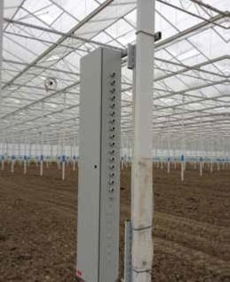 Tuinbouwkast verticaal geplaatst in kas